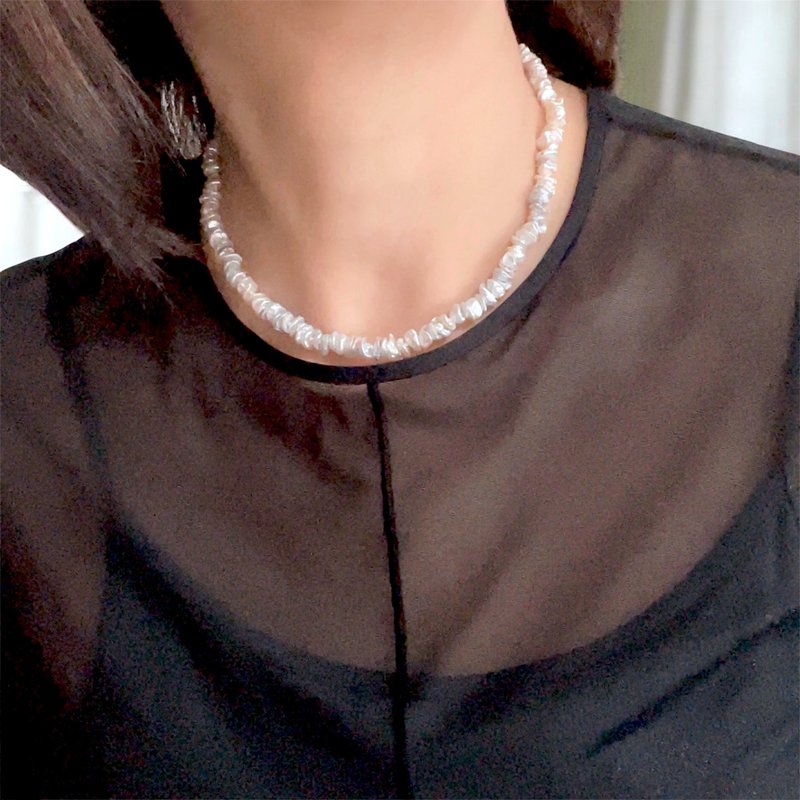 温柔的淡粉色 罂粟珍珠项链 全结编设计 独一无二 - 颈链 - 珍珠 白色