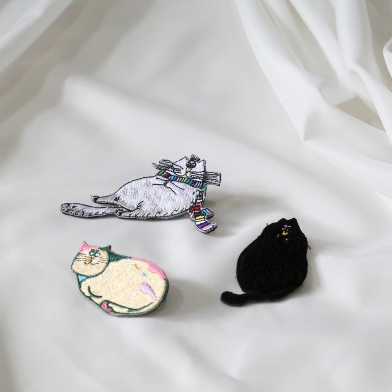 吉普猫 刺绣别针 - 书签 - 绣线 白色