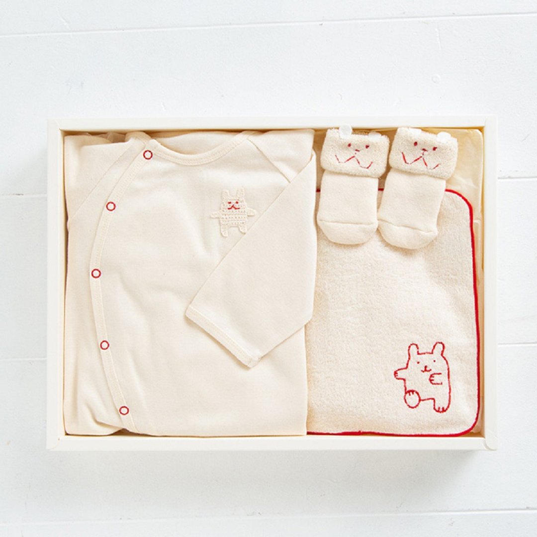 Gift Set OTG-1 100% Organic Cotton Onesies Pile Socks Mini Towel 3 Piece Set Made in Japan - 满月礼盒 - 棉．麻 白色