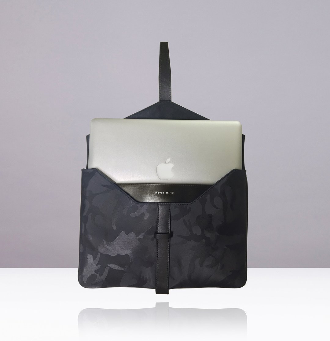 NEVER MIND-MacBookPro13"两用手拿包-牛皮配迷彩防水堤花布 - 手拿包 - 真皮 多色