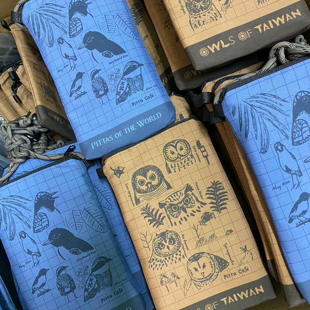 台湾猫头鹰/世界八色鸟手机袋 - 手机壳/手机套 - 聚酯纤维 多色