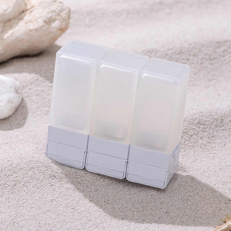 Suzzi 积木旅行分装瓶 希腊白M 70ml-三件旅行组 - 收纳用品 - 硅胶 白色