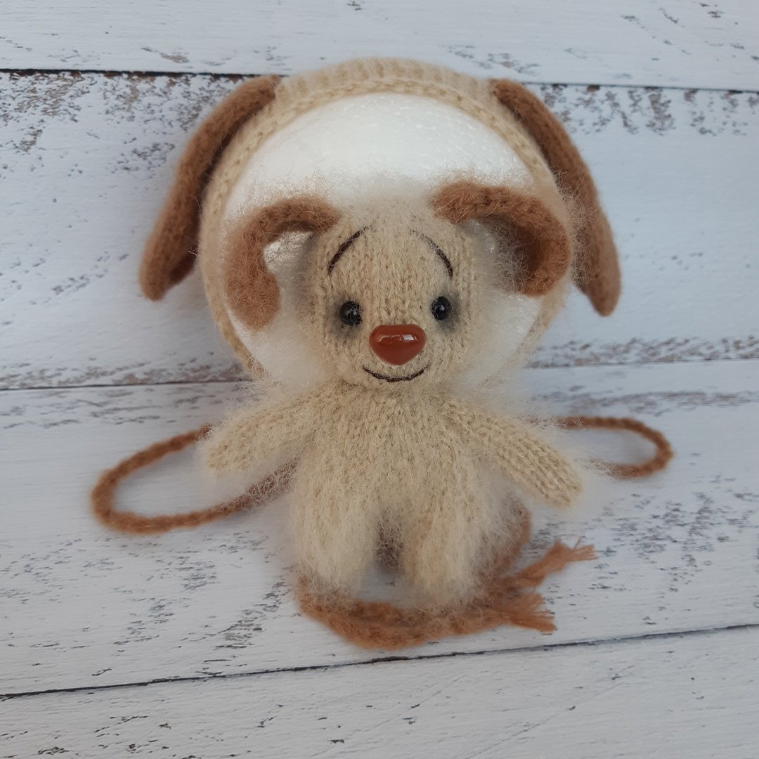 Newborn puppy set. Newborn dog bonnet and stuffed toy puppy. Newborn photo props - 婴儿饰品 - 羊毛 咖啡色