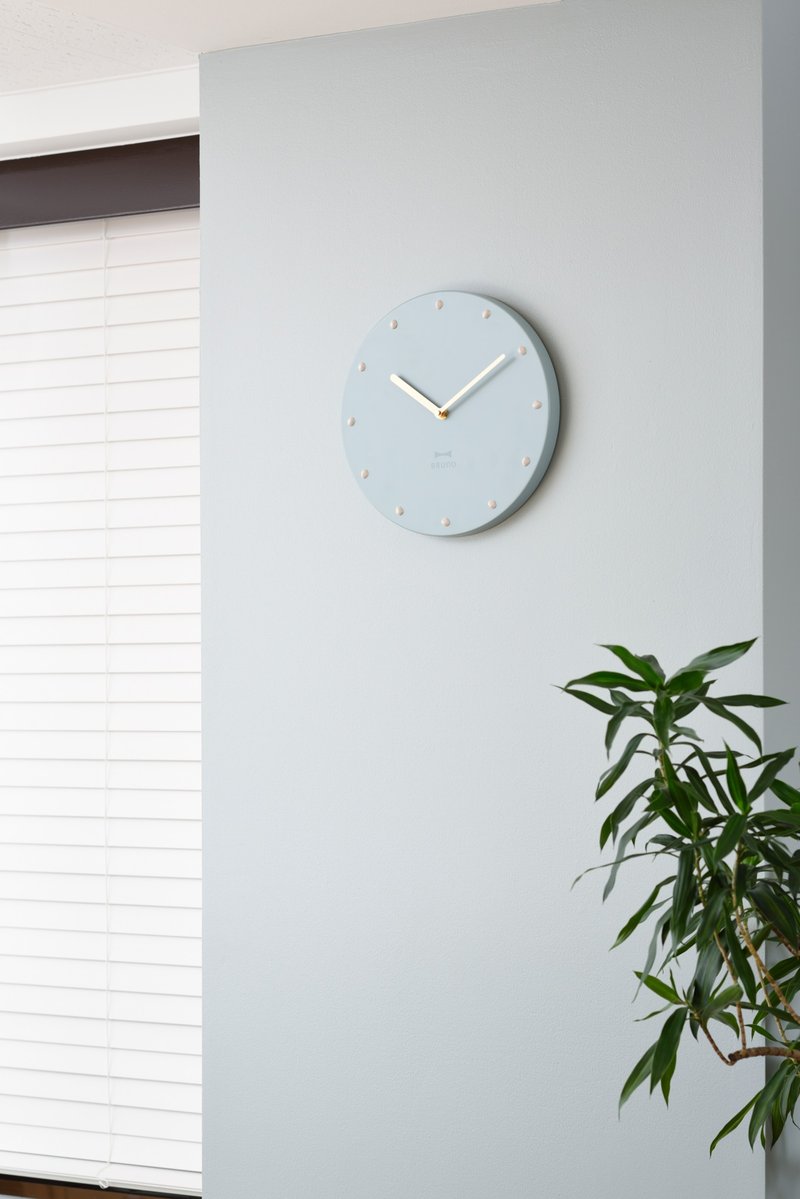 BRUNO 简约金属挂墙钟 - 时钟/闹钟 - 其他金属 多色