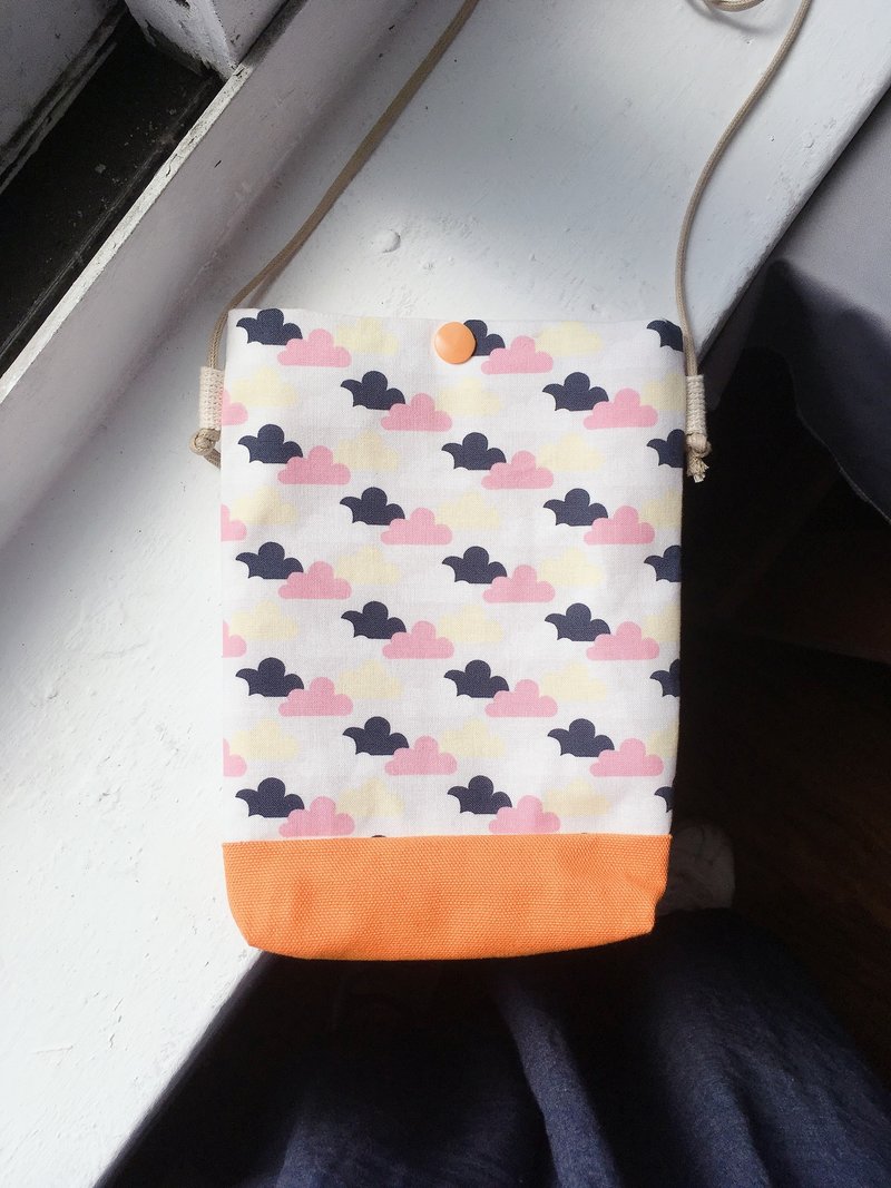 橘色云朵随身侧背包 外出小包 - 侧背包/斜挎包 - 棉．麻 橘色