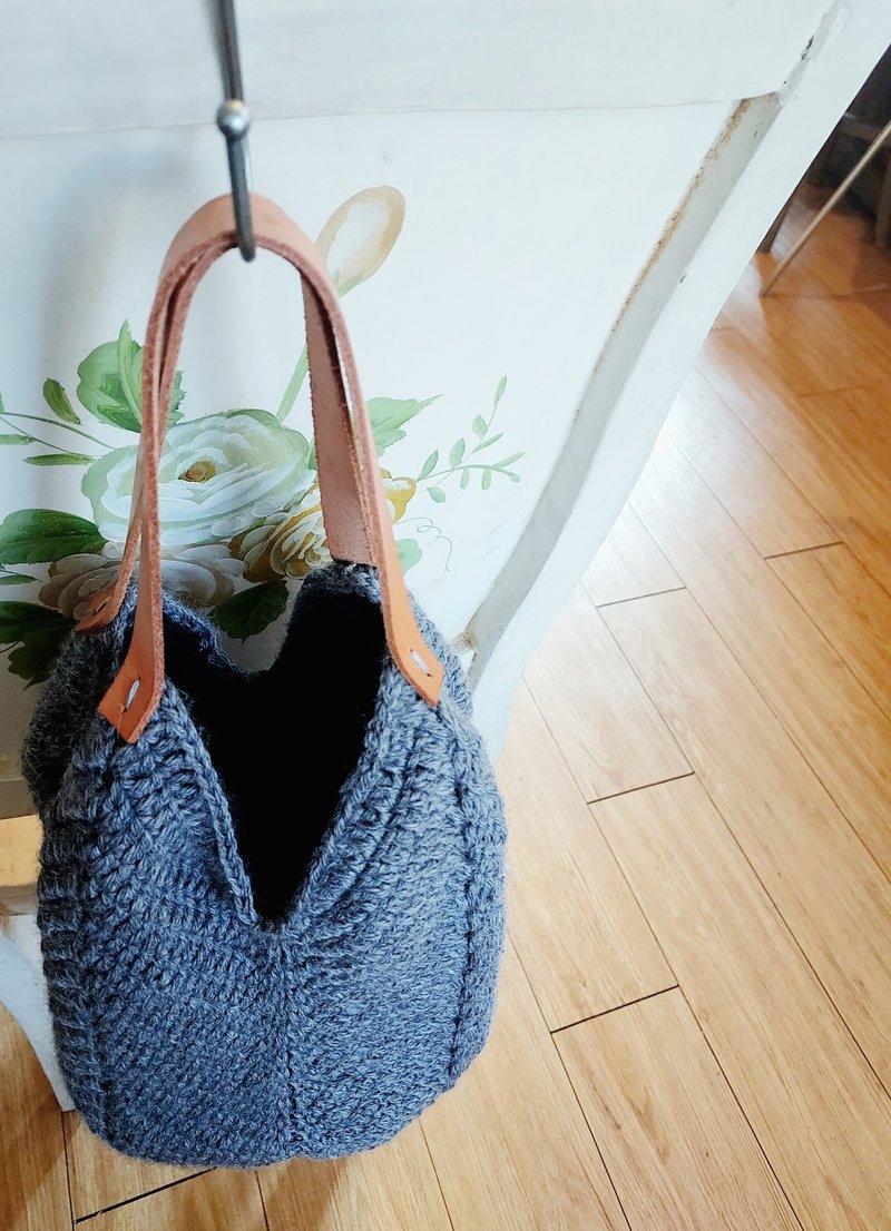 maruna's 深V方底钩织提袋 - 手提包/手提袋 - 羊毛 灰色