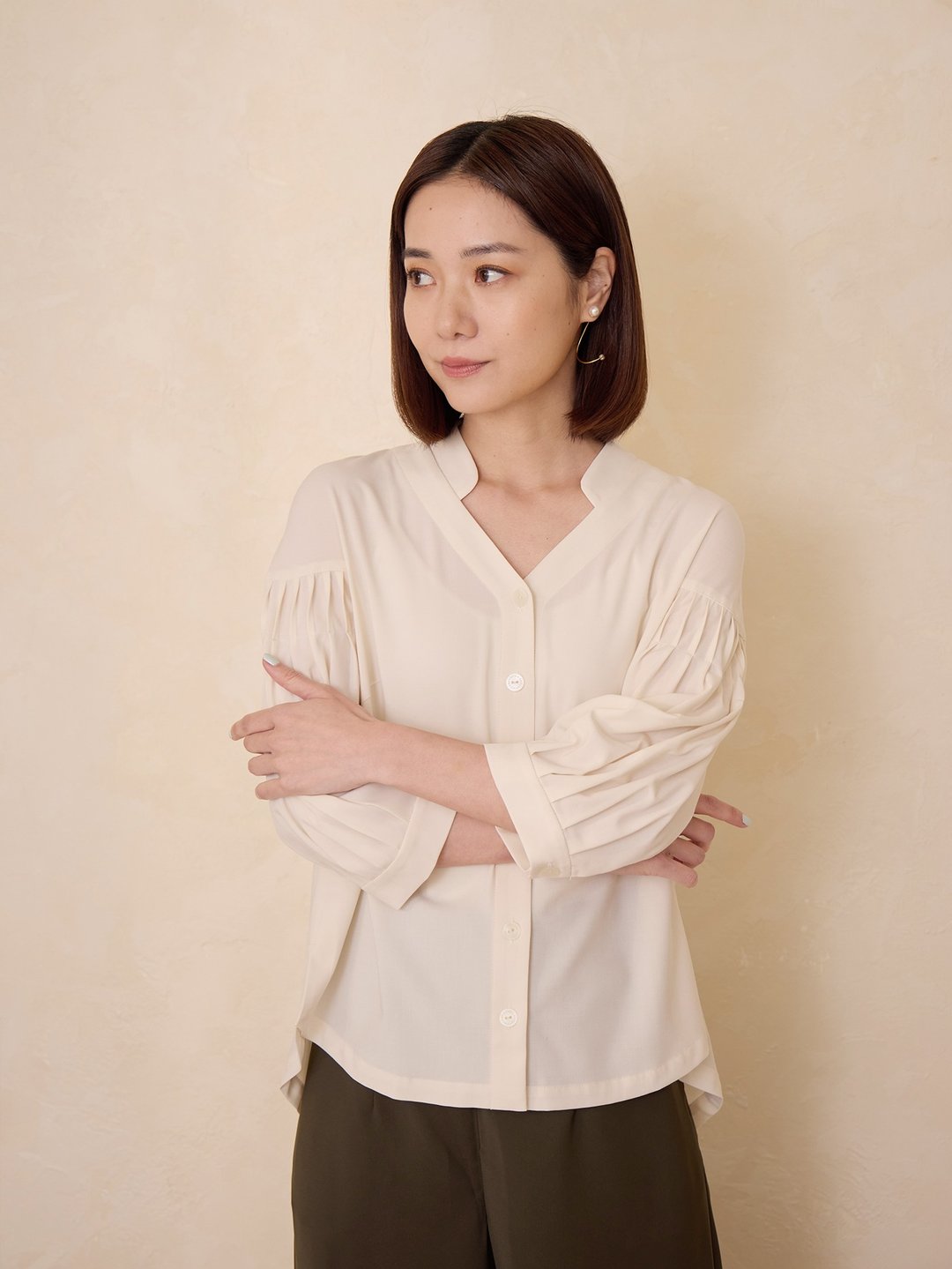 PINKOI ONLY 青枫翅果立体折纹衬衫-思念 - 女装衬衫 - 其他人造纤维 白色