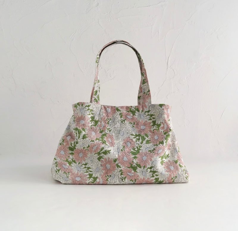たっぷり入るカラフルな花柄バッグ、Margaretトートバッグ pink - 手提包/手提袋 - 棉．麻 粉红色