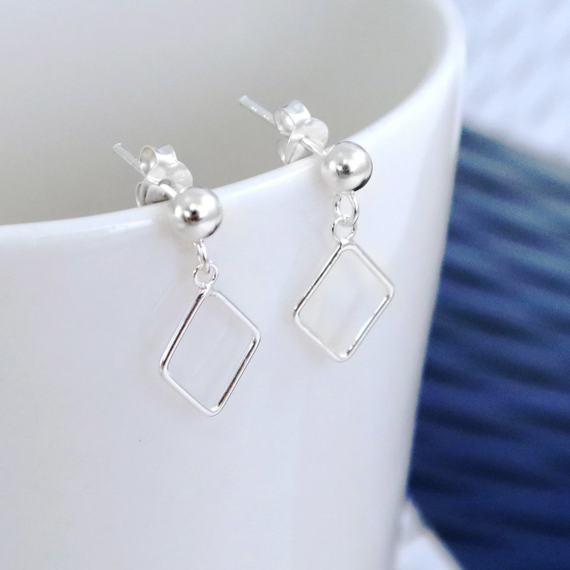 耳环 方凌垂坠 纯银耳环-64DESIGN - 耳环/耳夹 - 纯银 银色