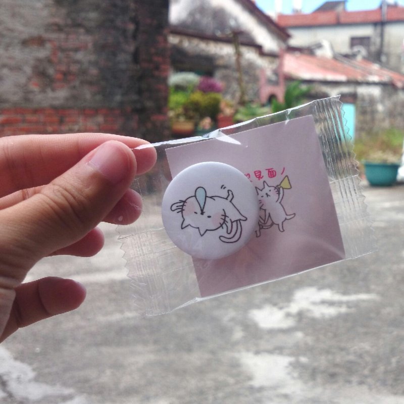 胸章 Sugar睡觉 - 徽章/别针 - 塑料 白色