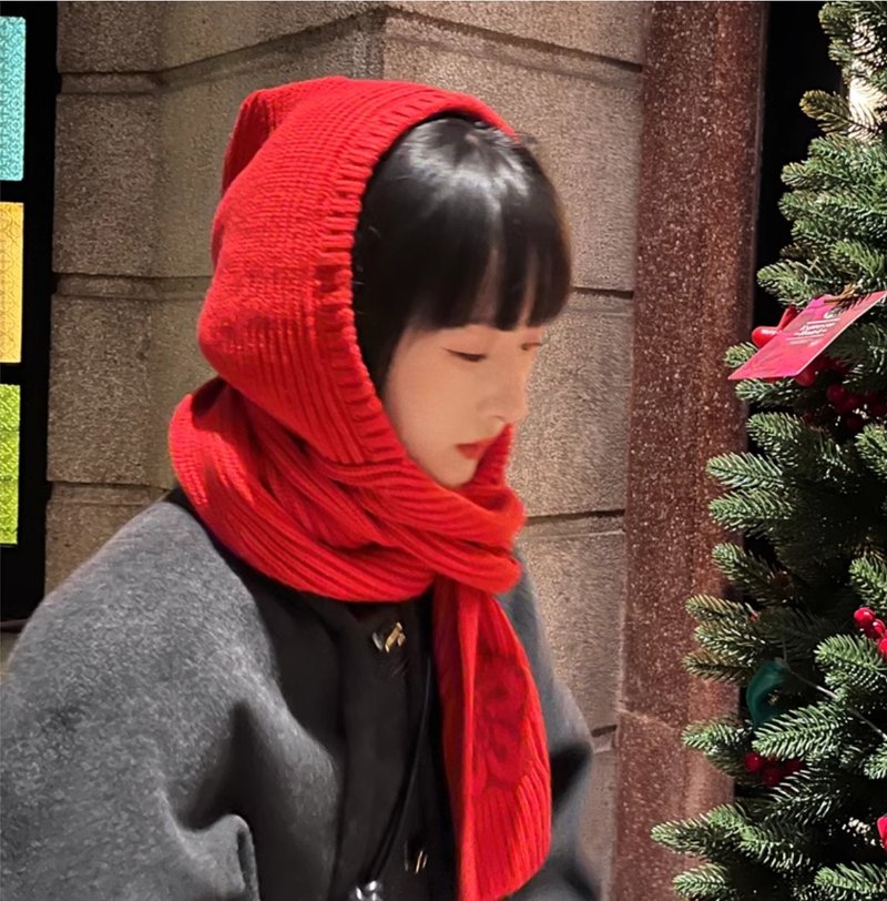 梅花图案提花柔软冬季羊毛针织毛线围巾帽子一体毛线帽红白2色 - 帽子 - 其他材质 多色