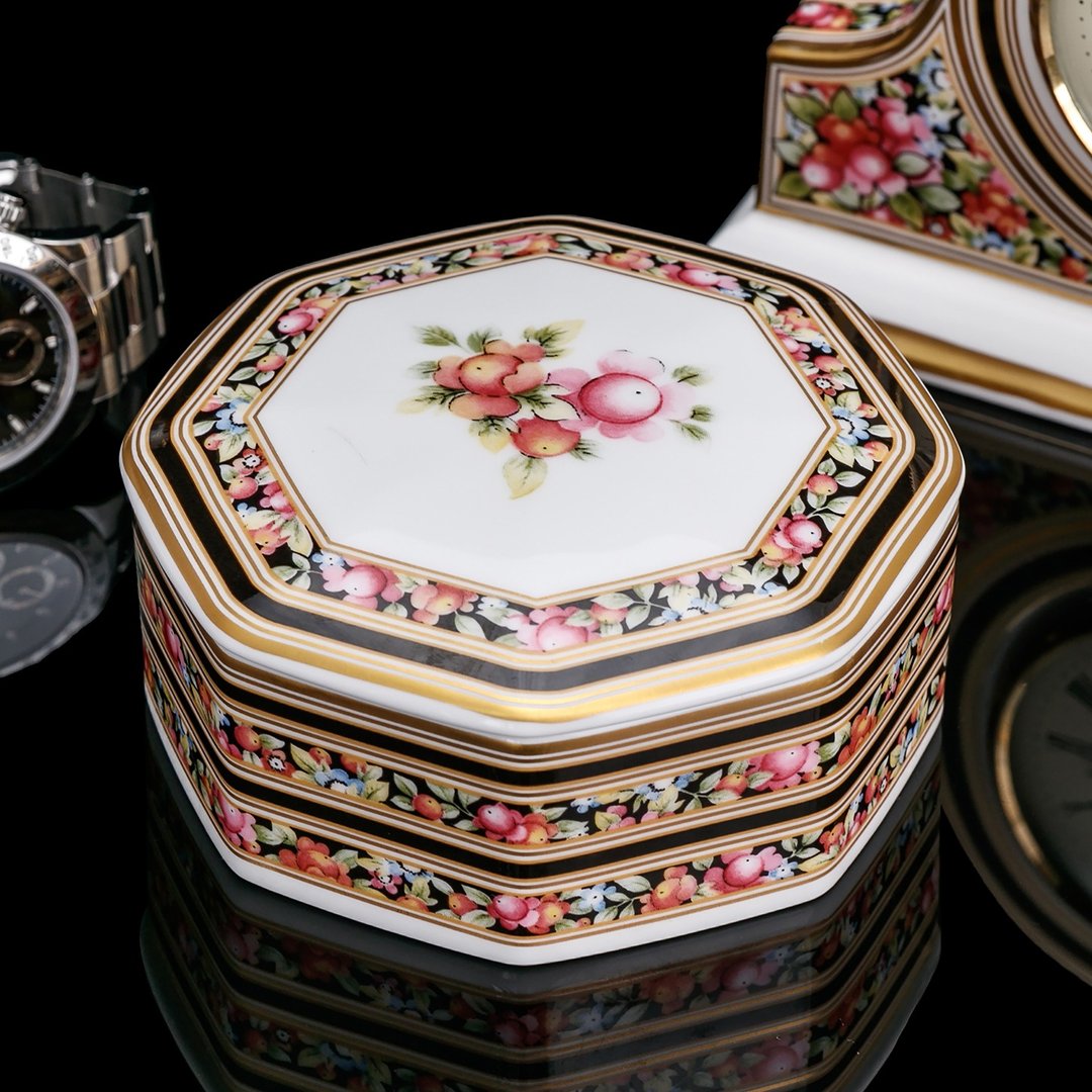 英国制Wedgwood 1992黄金果园骨瓷首饰盒结婚戒指珠宝手表盒 - 收纳用品 - 瓷 