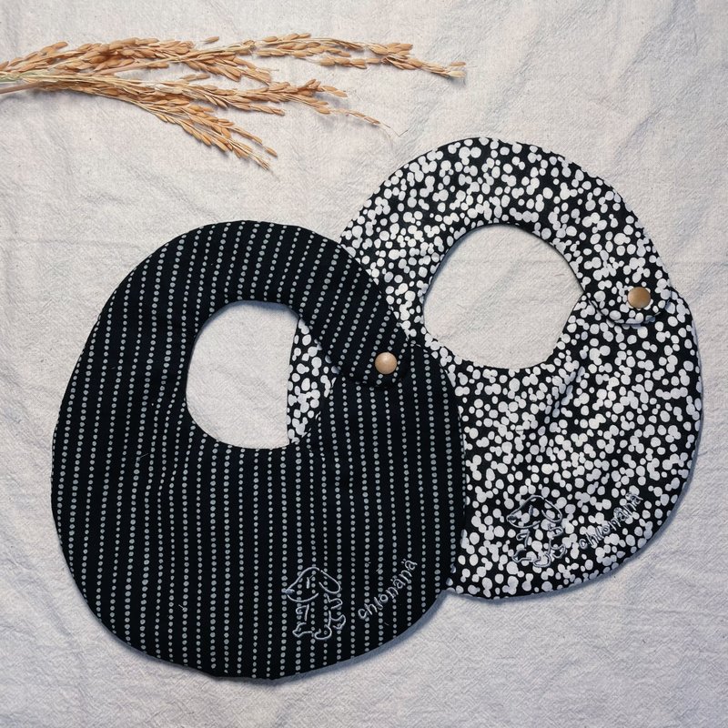 刺绣手作双面围兜_星夜探险 - 围嘴/口水巾 - 棉．麻 咖啡色