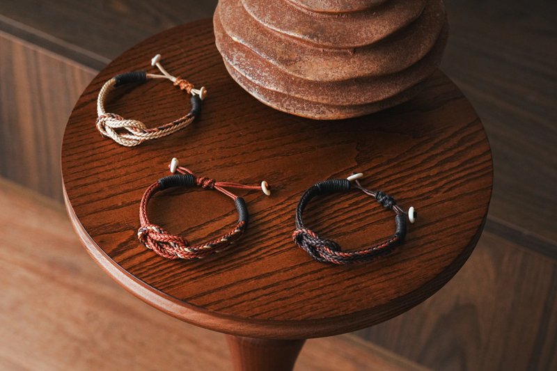 大地 | 同心结蜡绳抽绳式手环 - 手链/手环 - 棉．麻 咖啡色