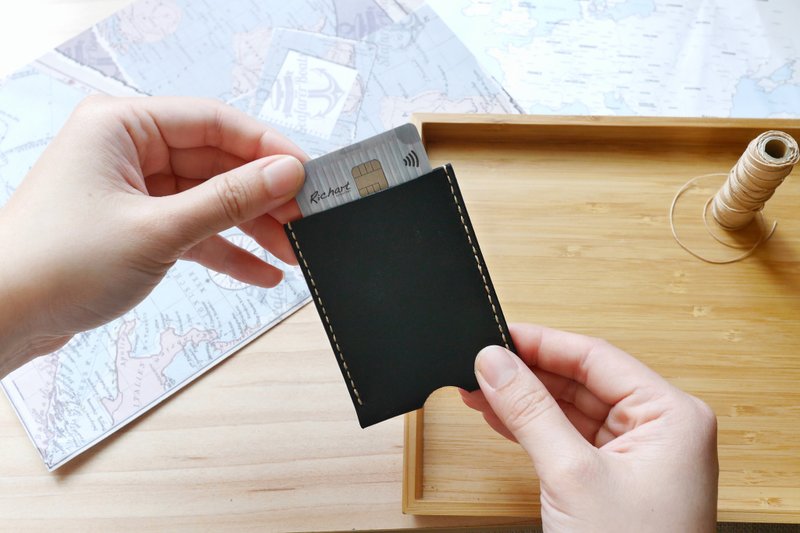 卡夹 悠游卡套 真皮 尊爵黑 名片夹 多色可选 免费刻字包装 - 名片夹/名片盒 - 真皮 黑色