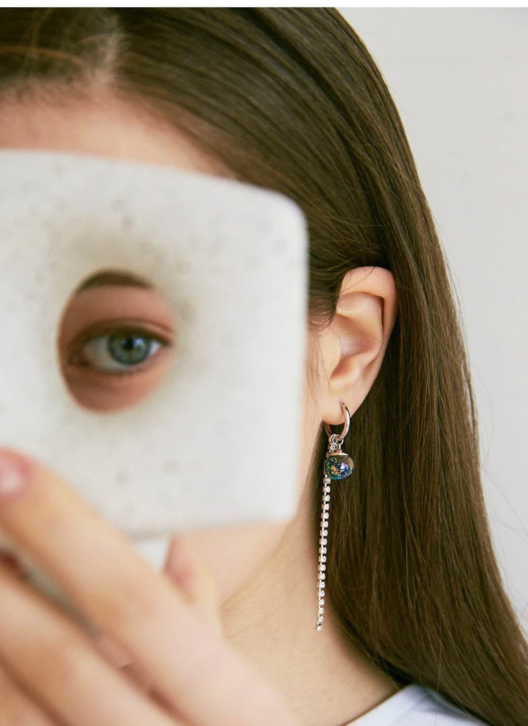 Drop Cubic Snowbal Earrings - 耳环/耳夹 - 玻璃 