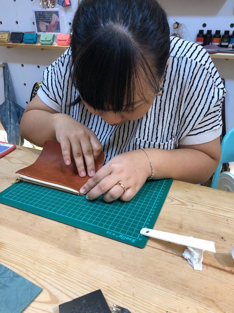 【皮件手作】好好装牛皮万用拉链化妆包 情人节  一人成团 父亲节 - 皮件 - 真皮 