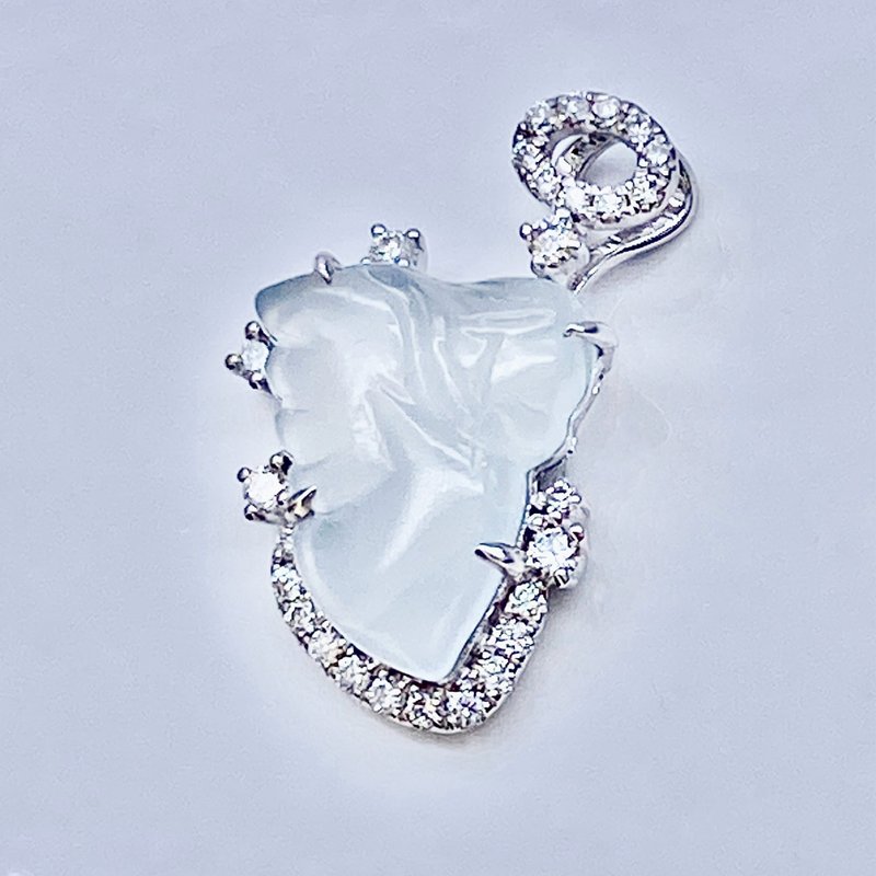 期间限定 - 18K白金白钻石吊坠配白冰翡翠小天使 - 吊饰 - 宝石 