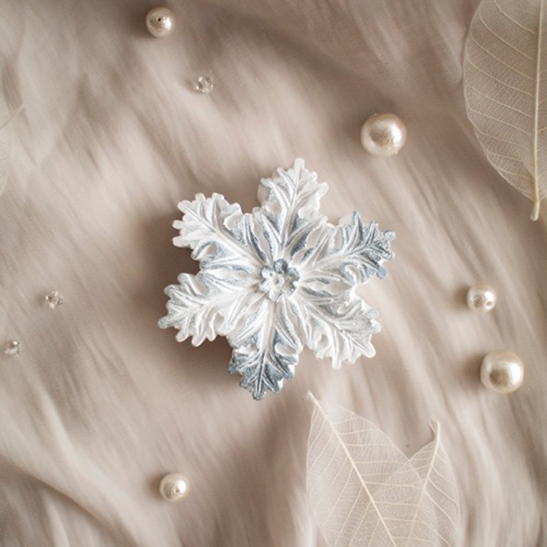 snow crystal stone | snow crystal aroma stone - 香薰/精油/线香 - 陶 蓝色