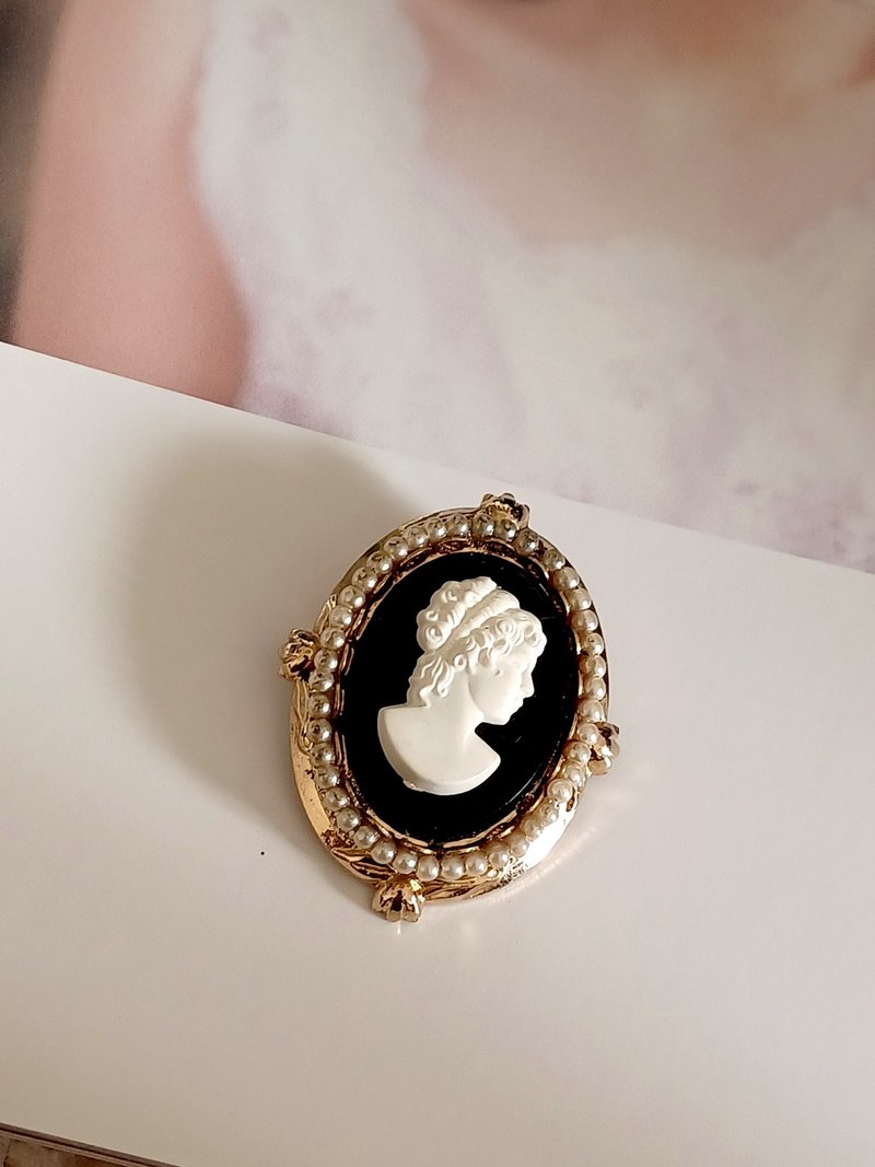 vintage jewelry CORO 维多利亚风格胸针 - 胸针 - 其他金属 