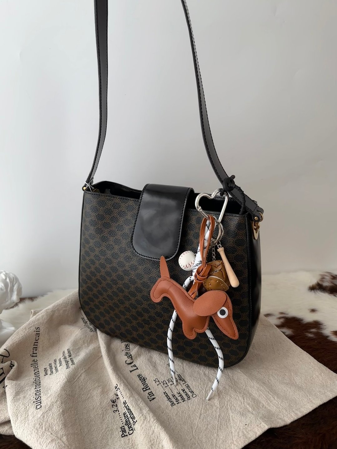 中古包 CELINE 思琳 黑花小号托特肩背包 - 手提包/手提袋 - 其他材质 黑色