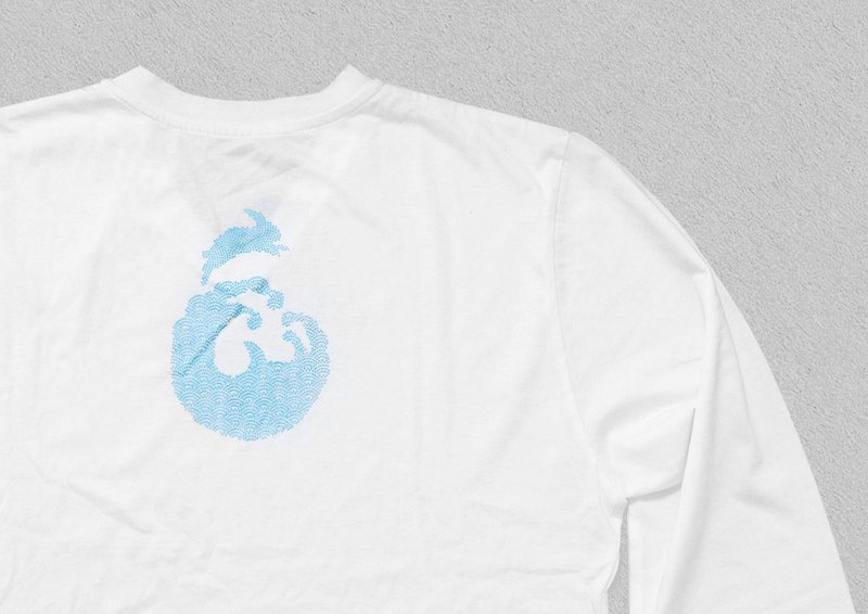 Edo-Komon T-Shirt dyed with rabbit pattern long-sleeves V-neck - 女装 T 恤 - 棉．麻 白色