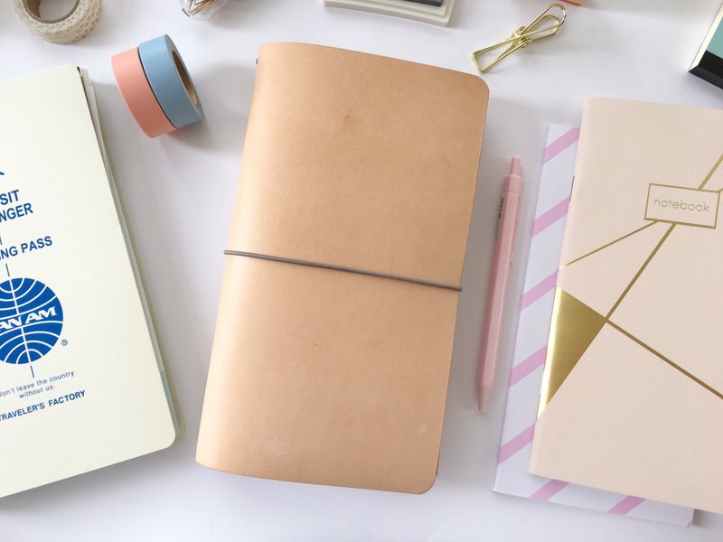 Oat - Regular size Traveler's Notebook // Vegetable Tanned Leather - 笔记本/手帐 - 真皮 