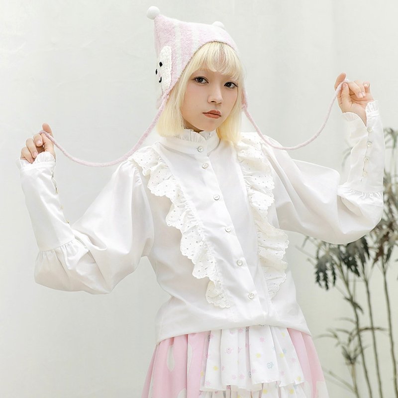 Meugler牛稠岛 牛稠齿科 半高领刺绣蕾丝古董羊腿袖 内搭白衬衫 - 女装衬衫 - 棉．麻 白色