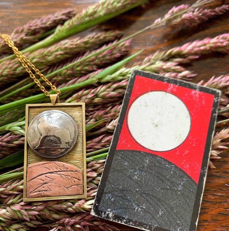 日本花札硬币吊咀(八月-芒上月) - 项链 - 其他金属 