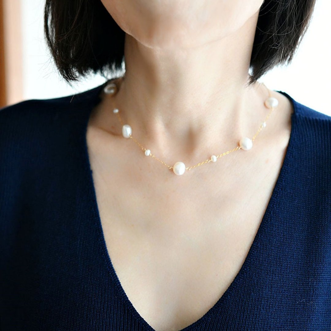 Keshi pearl and freshwater pearl big x small necklace that bring happiness June birthstone - 项链 - 宝石 白色