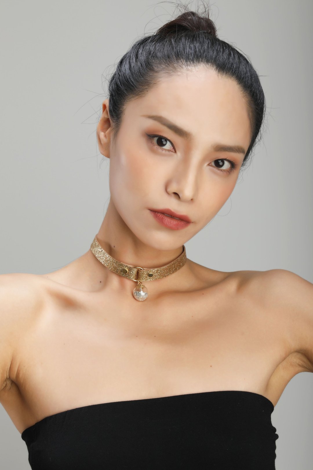 Starry Sky 许愿球金色 Choker –粗款 - 项链 - 真皮 