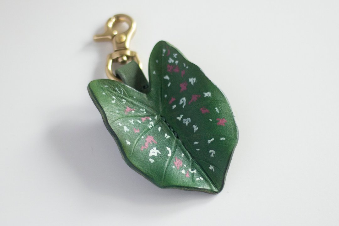 Caladium humboldtii Wightii 漆斑彩叶芋 皮革黄铜挂饰 - 钥匙链/钥匙包 - 真皮 绿色