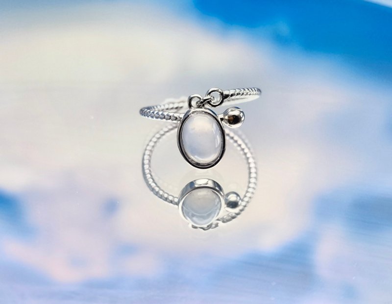 纯银系列 - 白冰蛋面翡翠纯银戒指 - 戒指 - 宝石 