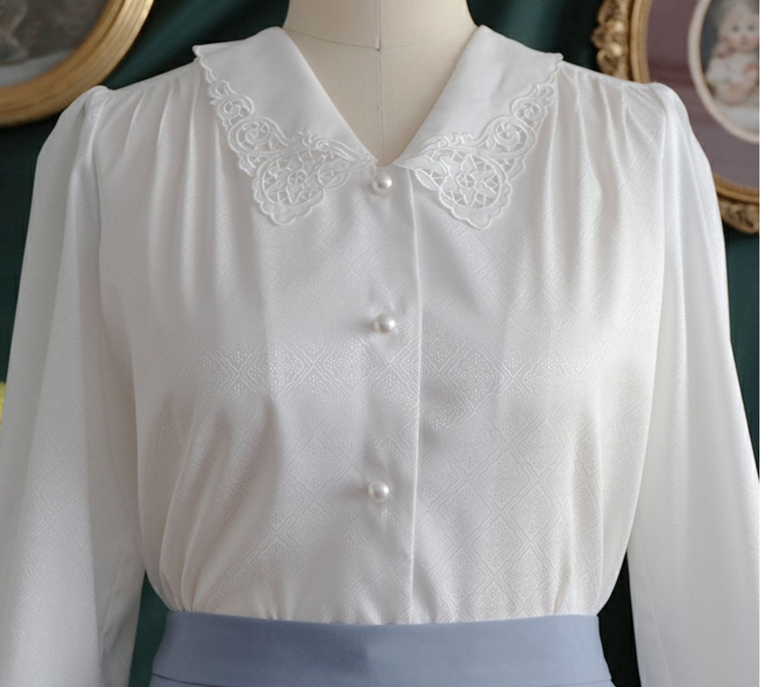 【手工制作】法式复古 刺绣领提花80年代风昭和长袖衬衫 - 女装衬衫 - 聚酯纤维 白色