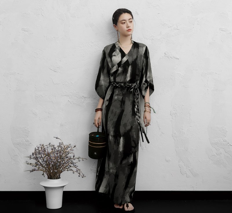 【半山听雨】 城市游牧风/水墨墨染长裙 - 裙子 - 其他材质 黑色