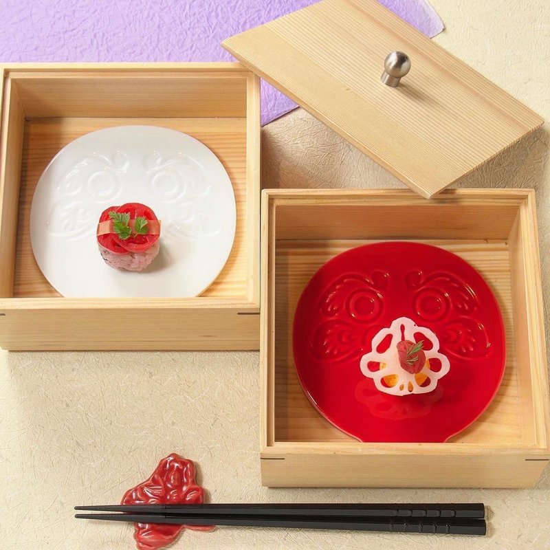 Toools | Flat Daruma 陶瓷碟 (中) - 盘子/餐盘/盘架 - 陶 红色