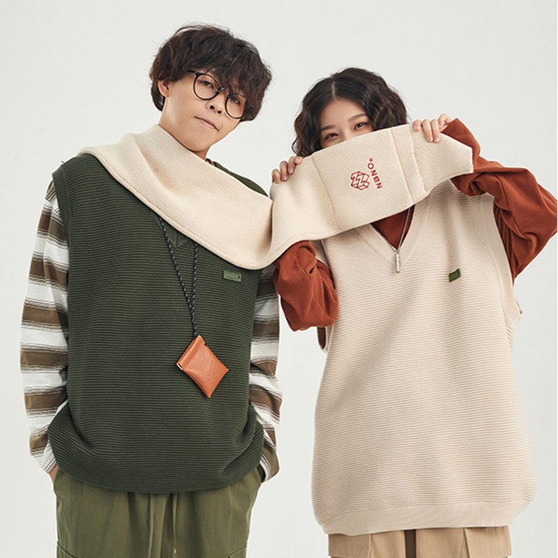 A日系秋冬双色学院风情侣V领休闲羊毛背心宽松针织衫 - 女装针织衫/毛衣 - 棉．麻 绿色