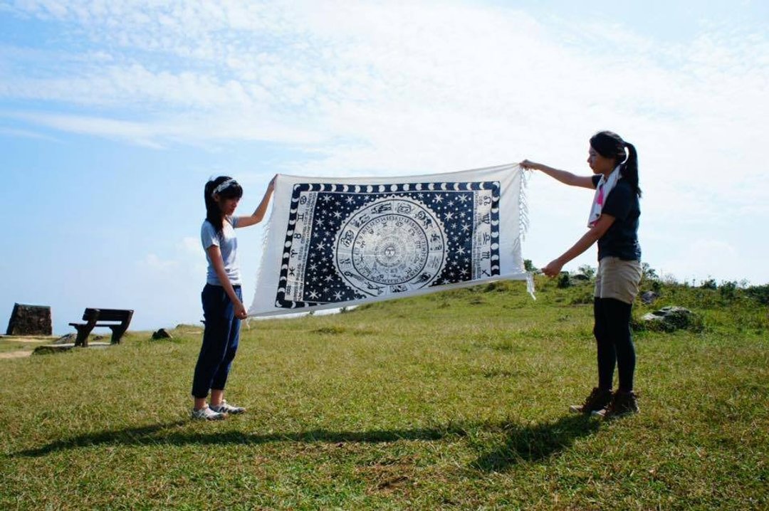 EARTH.er  │黑白 星宿图野餐垫 ● Picnic / Beach Blanket (B/W Constellation) │ :: 香港原创设计品牌 :: - 野餐垫 - 棉 白色