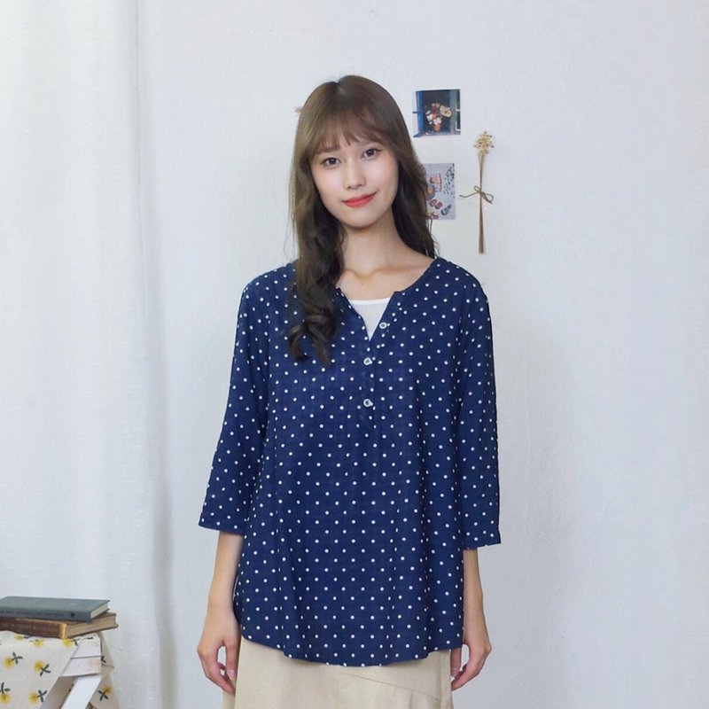 Hana Mokuba 圆领假两件七分袖点点上衣 - 女装上衣 - 其他材质 