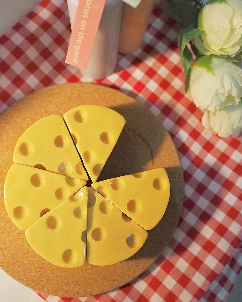 Cheese soap - 肥皂/手工皂 - 其他材质 橘色