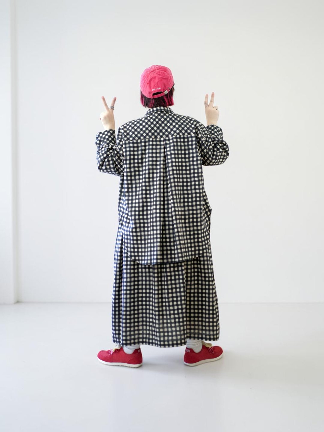 限量一件薄棉黑格长袖衬衫 - 女装衬衫 - 棉．麻 黑色