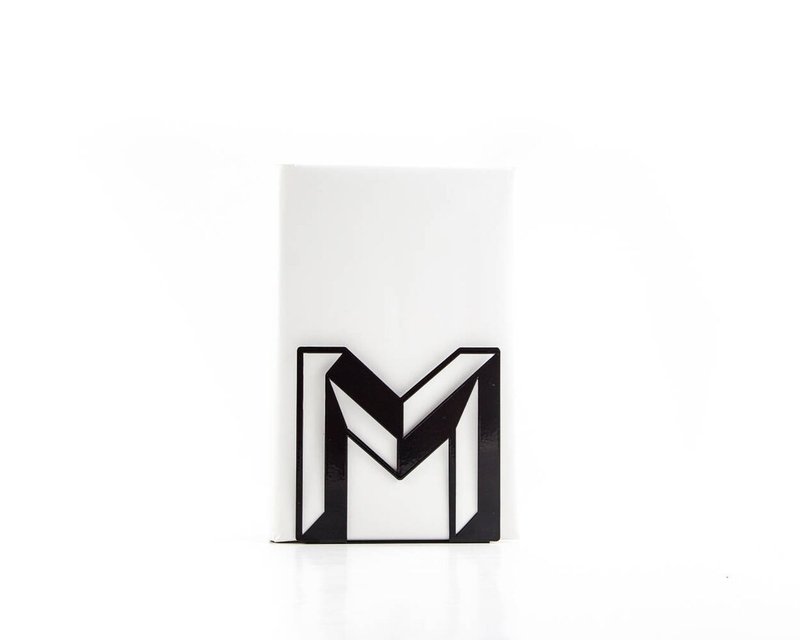单个金属书立 M -字母设计，质感温润- - 摆饰 - 其他金属 黑色