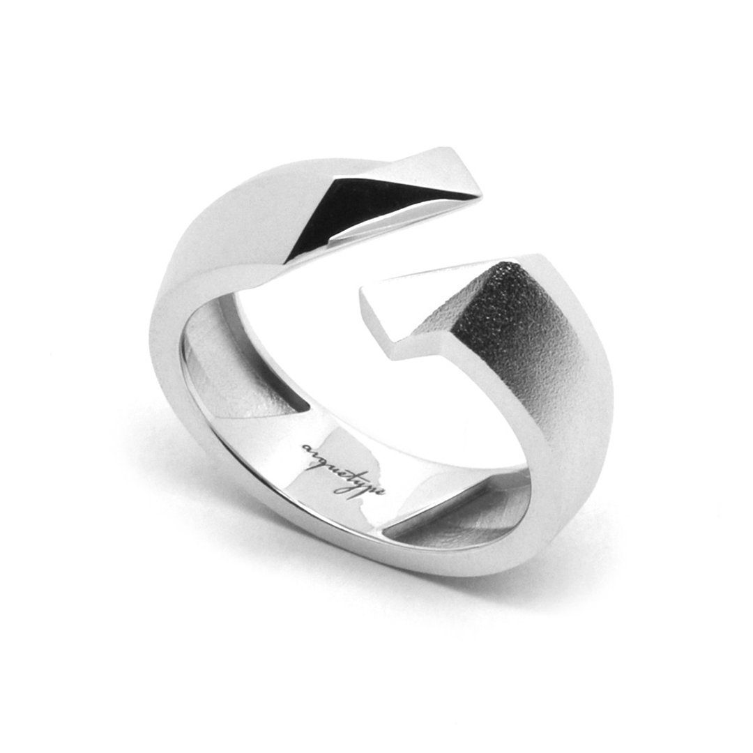 TWIST Ring / White gold (exclusive design jewelry : silver) - 戒指 - 其他金属 银色