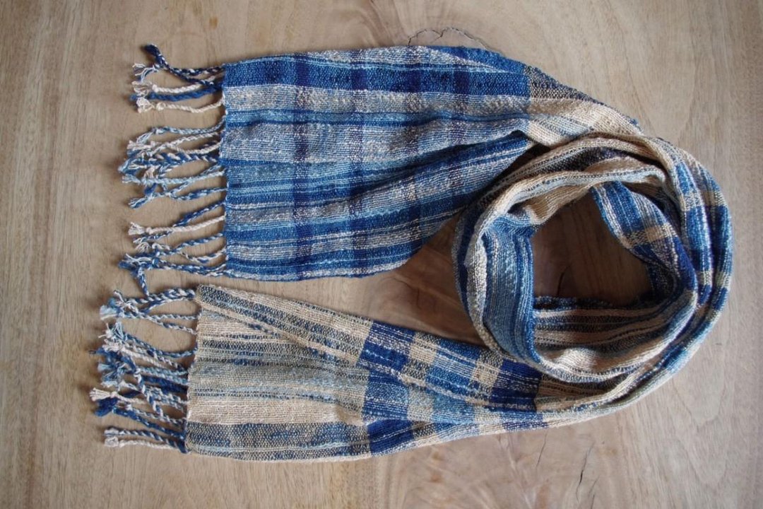 Spring and summer indigo and plum blossoms Dark gray pattern cotton and silk muffler ③ - 丝巾 - 棉 蓝色