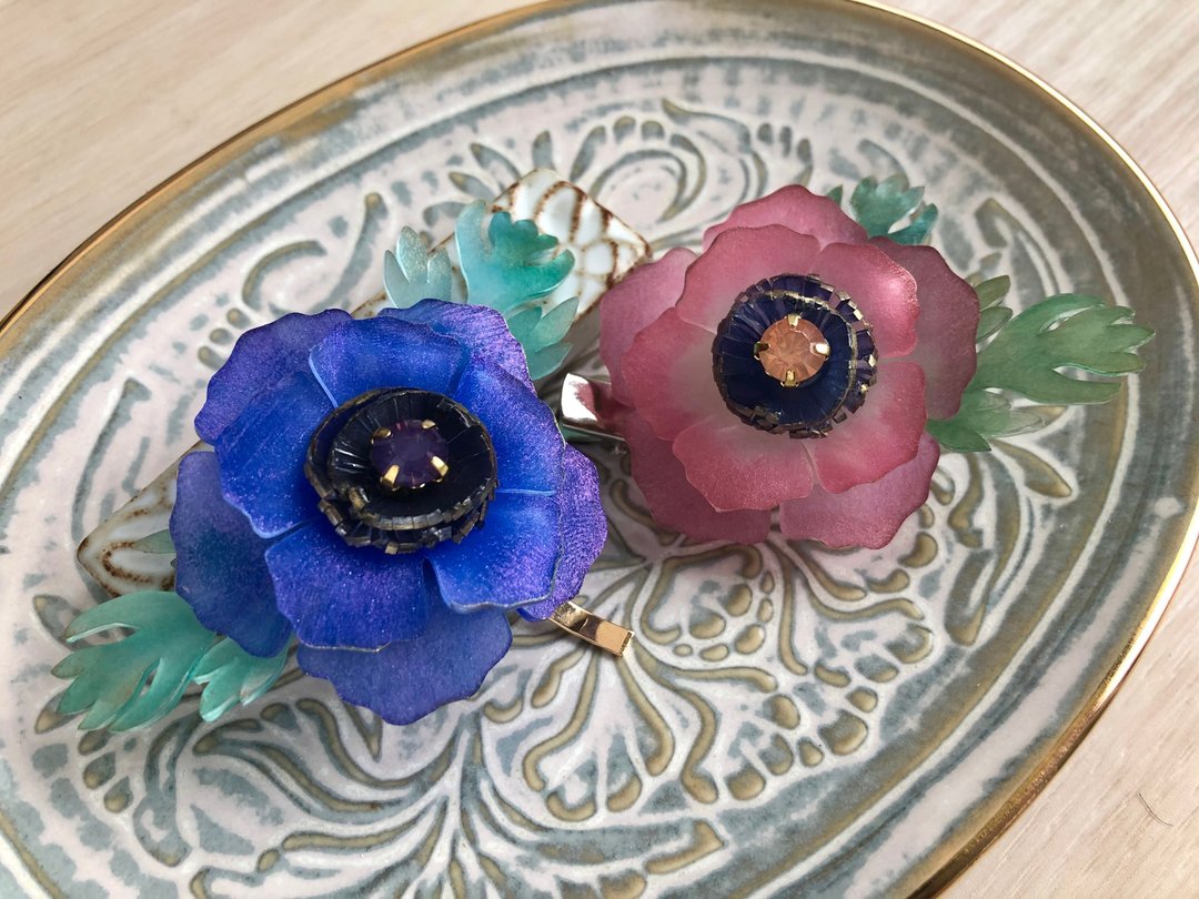 Anemone brooch &amp; pony hook DIY kit made with 3D plastic van - 其他 - 塑料 