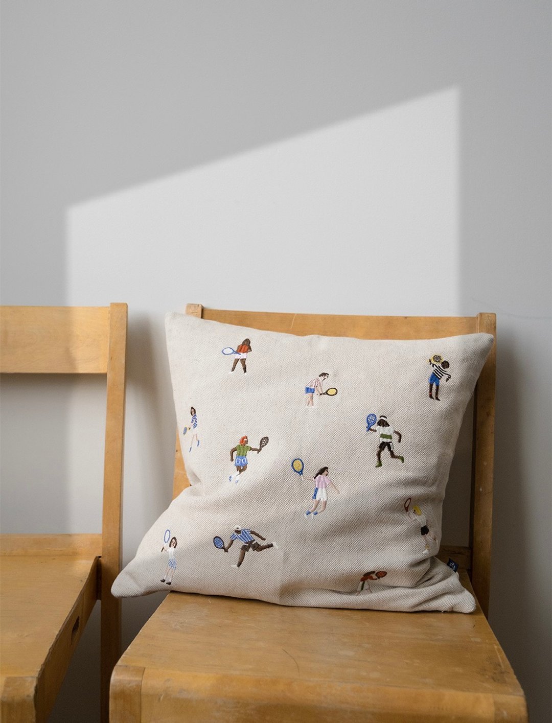 北欧设计师款 – 刺绣抱枕套 TENNIS CUSHION COVER - 枕头/抱枕 - 棉 卡其色