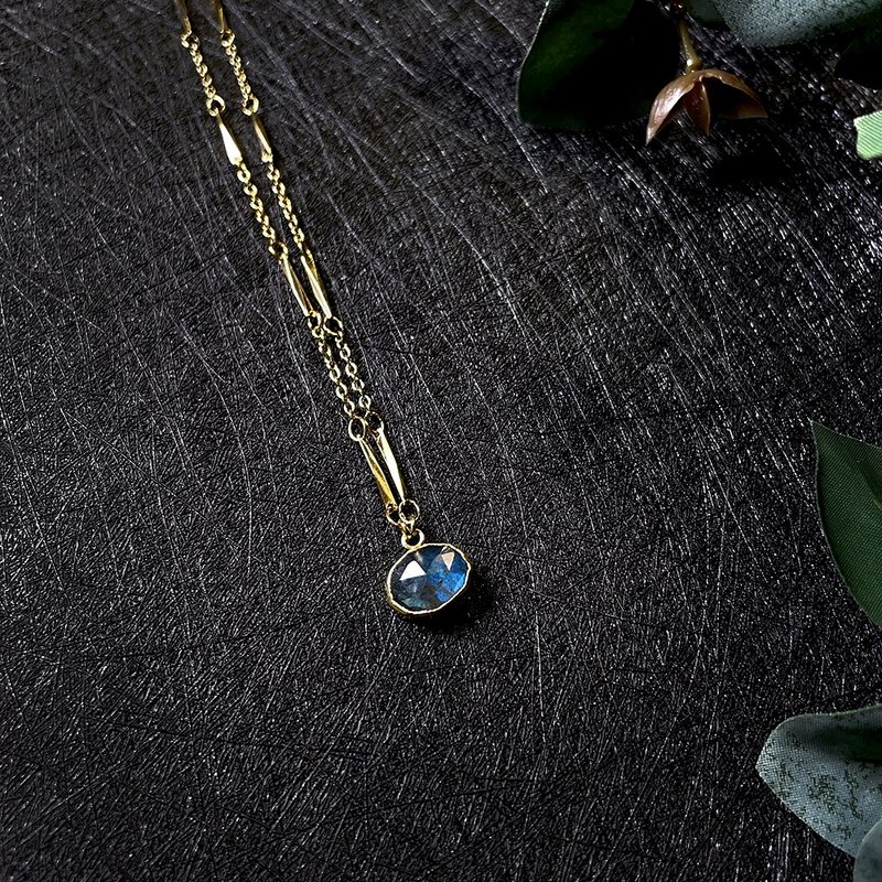 VIIART。谜语。拉长石外包银镀18K古着金项链锁骨链 - 项链 - 铜/黄铜 蓝色