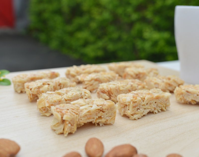 层层杏仁 - 杏仁酥糖 - 蛋糕/甜点 - 塑料 透明