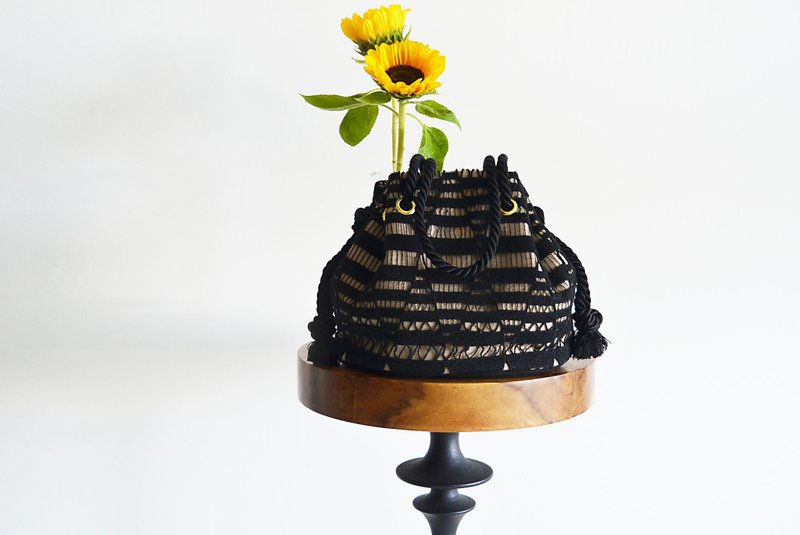 【数量限定 顶级款】钻石蕾丝 两用海滩包 黑色 - 手提包/手提袋 - 棉．麻 黑色