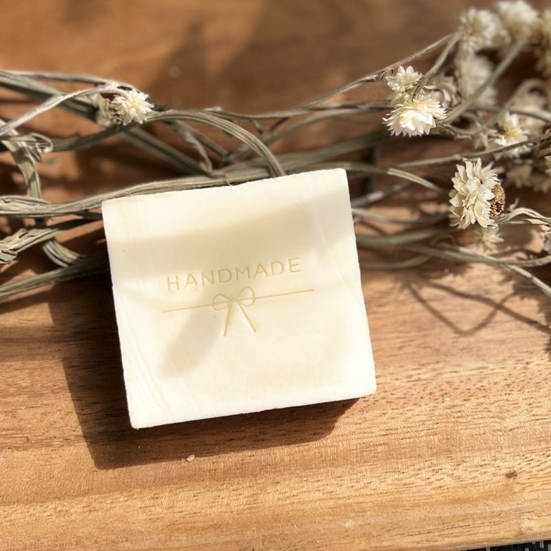 琉璃苣油呵护皂/光采肌研 - 肥皂/手工皂 - 植物．花 白色